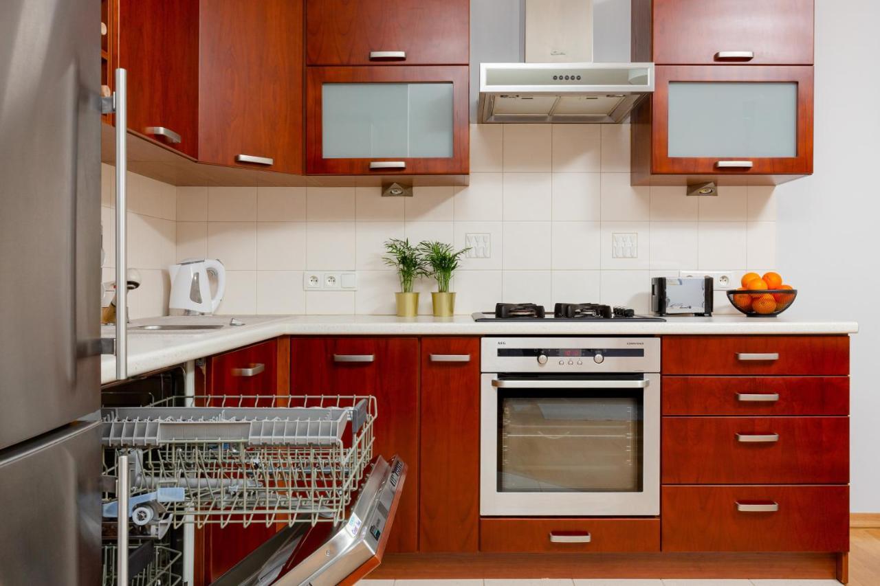 Mokotow Bluszczanska By Renters Apartment Warsaw